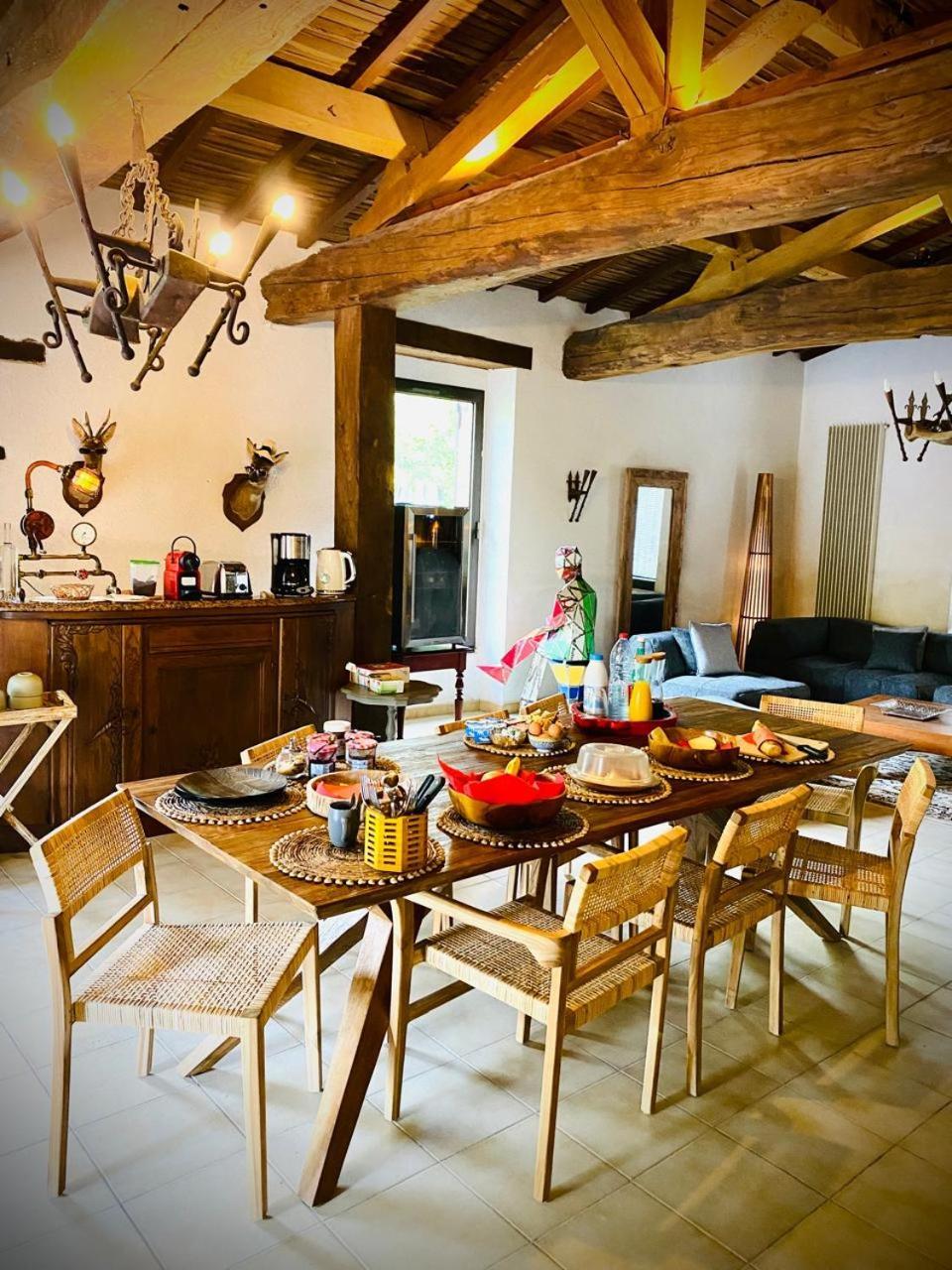 Le Moulin Du Guy, Proche Du Puy Dufou Bed and Breakfast Chanverrie Buitenkant foto