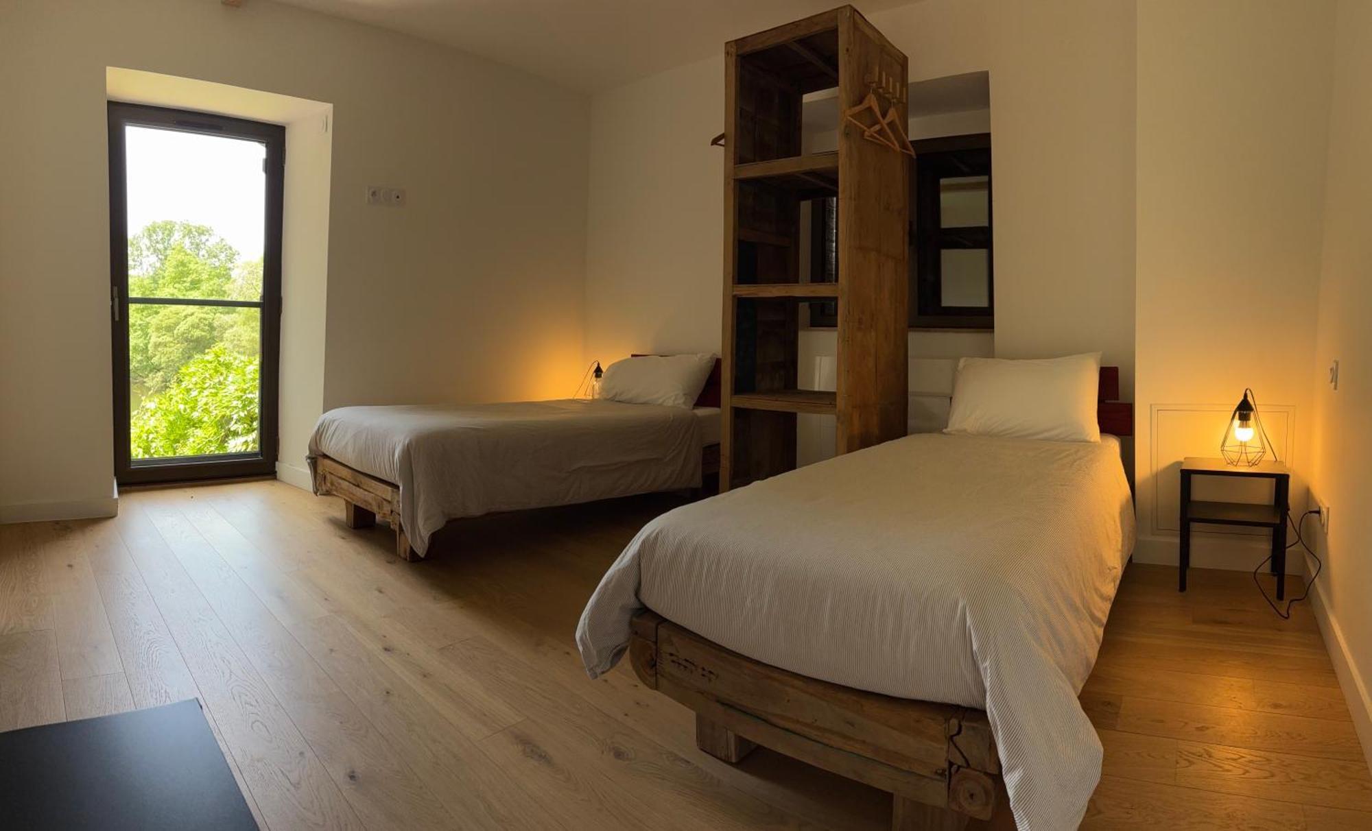 Le Moulin Du Guy, Proche Du Puy Dufou Bed and Breakfast Chanverrie Buitenkant foto